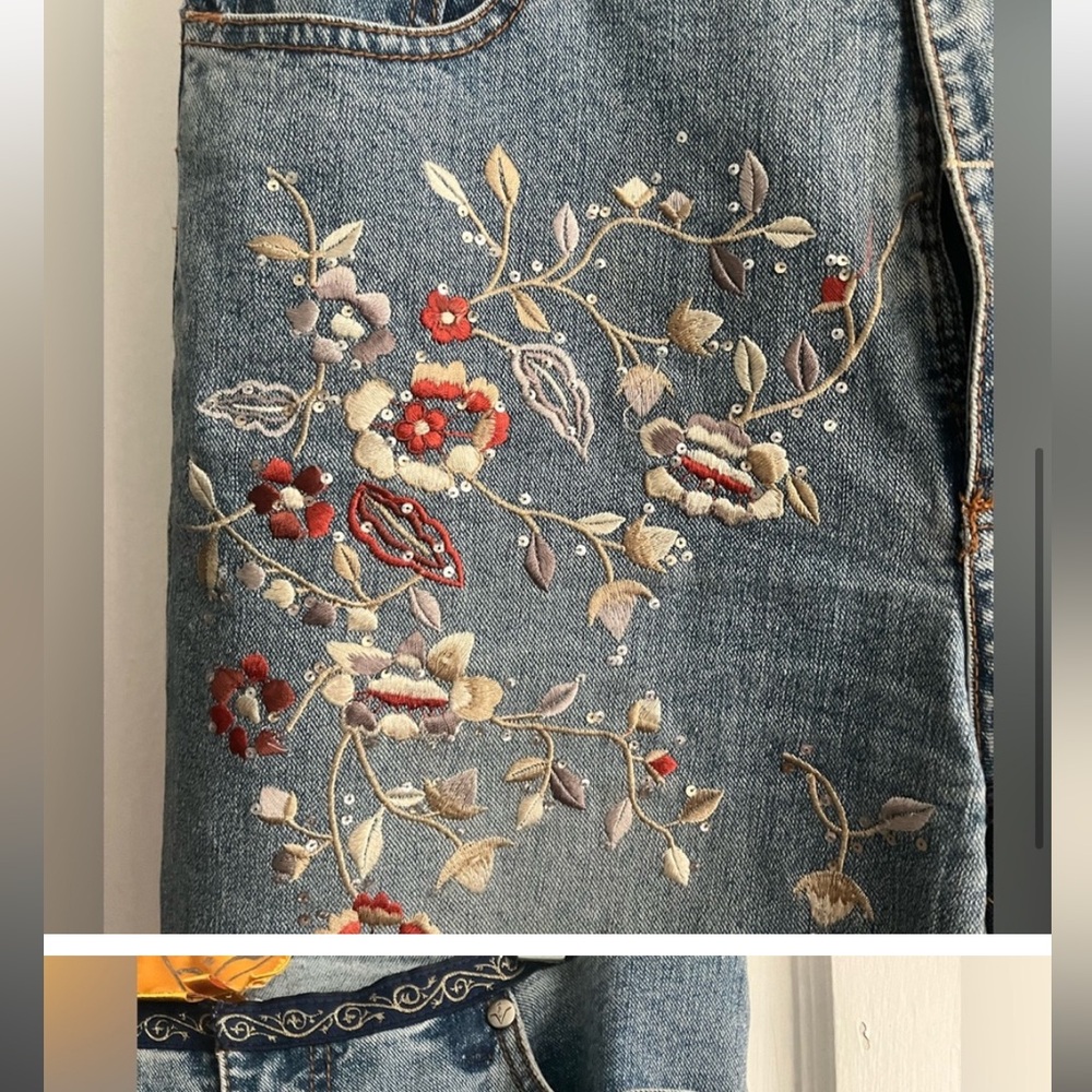 ✨HOST PIC✨ anè 4 Beautiful Embellished Jeans - Picture 12 of 13